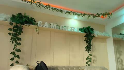 Snapshot of flavia_cruz chatting on 21, 5, 2026 Flavia online show from 21, 5, 2026