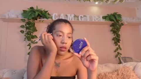 Snapshot of flavia_cruz chatting on 18, 7, 2026 Flavia online show from 18, 7, 2026