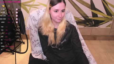 Snapshot of fleximona chatting on 25, 1, 2025 FlexiMona online show from 25, 1, 2025