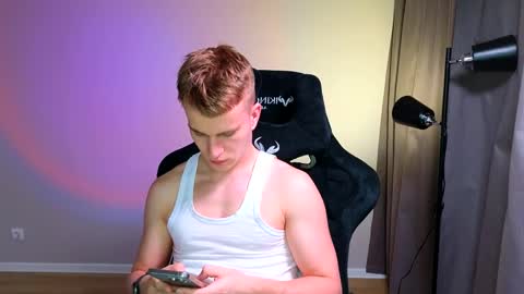 Snapshot of flikyy chatting on 2, 4, 2026 flikyy online show from 2, 4, 2026