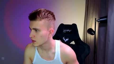 Snapshot of flikyy chatting on 3, 4, 2026 flikyy online show from 3, 4, 2026