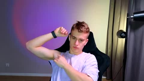 Snapshot of flikyy chatting on 7, 4, 2026 flikyy online show from 7, 4, 2026