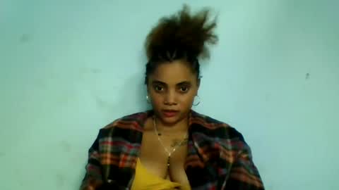 Snapshot of flooreenceee chatting on 12, 7, 2026 flooreenceee online show from 12, 7, 2026