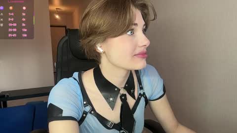Snapshot of florenceheatly chatting on 31, 5, 2026 Flora online show from 31, 5, 2026