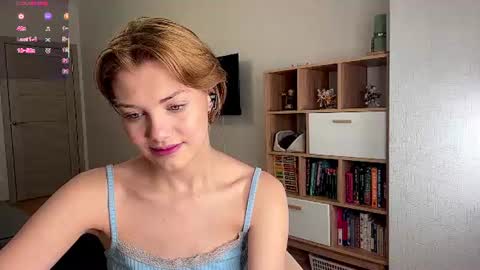Snapshot of florenceheatly chatting on 22, 7, 2026 Flora online show from 22, 7, 2026