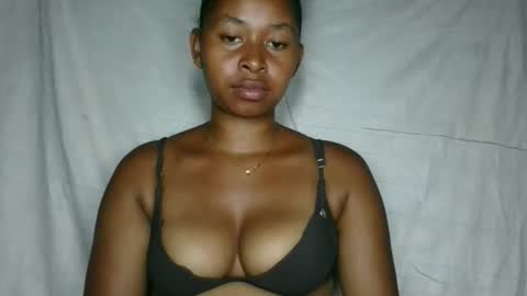 florencia011 online show from 22, 11, 2025