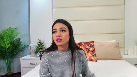 Snapshot of florentina2004 chatting on 27, 12, 2024 Vanessa online show from 27, 12, 2024