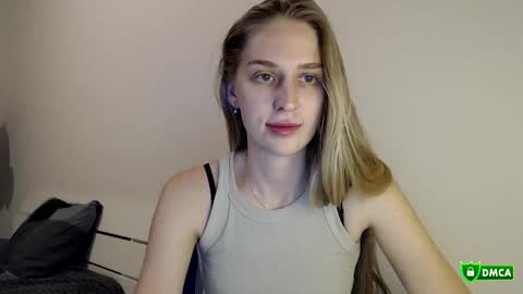 Snapshot of florisalberta chatting on 18, 10, 2025 Florisa online show from 18, 10, 2025