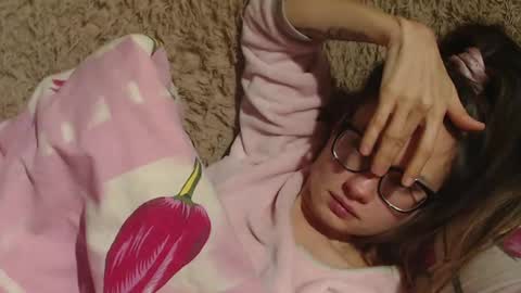 say meow and send tip  online show from 1, 12, 2024