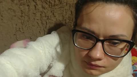 say meow and send tip  online show from 29, 1, 2025