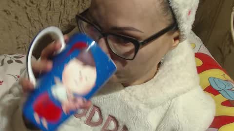 say meow and send tip  online show from 9, 2, 2025