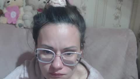 say meow and send tip  online show from 16, 4, 2026