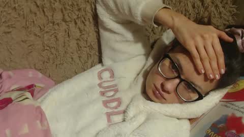 say meow and send tip  online show from 3, 2, 2025