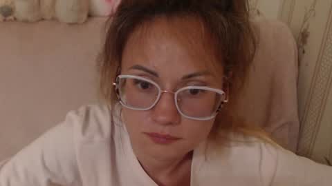 Snapshot of flowercandydoll1313 chatting on 19, 6, 2026 say meow and send tip online show from 19, 6, 2026