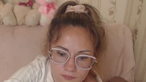 Snapshot of flowercandydoll1313 chatting on 26, 6, 2026 say meow and send tip online show from 26, 6, 2026