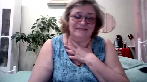 Flowerlower online show from 3, 2, 2025