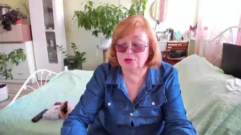 Flowerlower online show from 28, 9, 2025