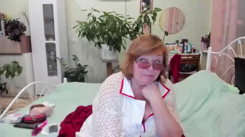 Flowerlower online show from 3, 10, 2025