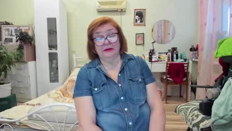 Flowerlower online show from 14, 12, 2025