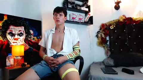 flowers109 online show from 9, 12, 2024