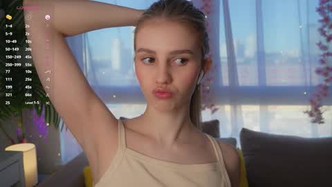 Snapshot of fluffy_angel chatting on 21, 1, 2025 Adeline online show from 21, 1, 2025