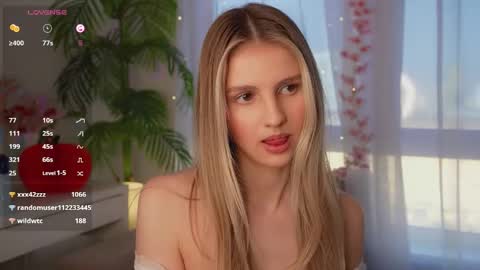 Snapshot of fluffy_angel chatting on 28, 2, 2025 Adeline online show from 28, 2, 2025