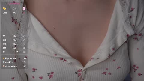 Snapshot of fluffy_angel chatting on 5, 3, 2025 Adeline online show from 5, 3, 2025