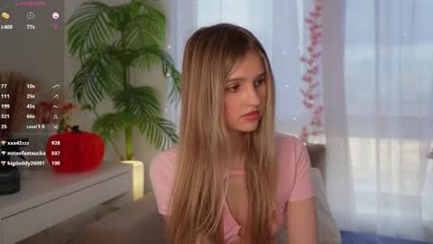 Snapshot of fluffy_angel chatting on 7, 3, 2025 Adeline online show from 7, 3, 2025