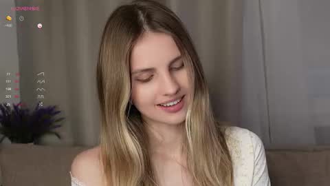 Snapshot of fluffy_angel chatting on 26, 11, 2025 Adeline online show from 26, 11, 2025