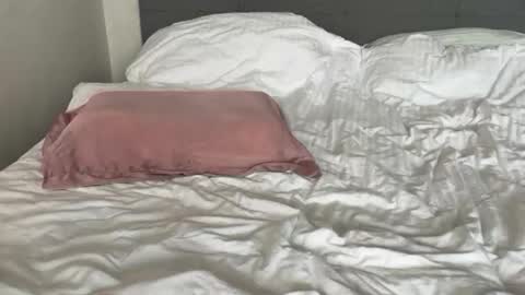 fluffy_bunnyxxx online show from 13, 10, 2025