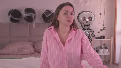 Snapshot of fluffy_hat chatting on 30, 10, 2025 Fluffy and Krut online show from 30, 10, 2025