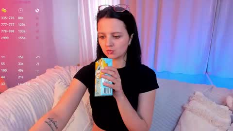 Snapshot of fluffy_waffles chatting on 16, 5, 2026 LilLisa online show from 16, 5, 2026
