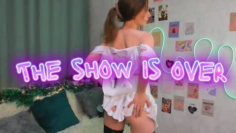 Polly online show from 30, 1, 2025