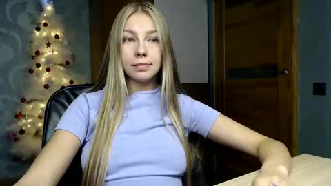 Molli  Ready for any play with you. Hottest show in pvt  Help a student earn big tokens  online show from 16, 1, 2025