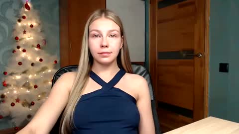 Molli  Ready for any play with you. Hottest show in pvt  Help a student earn big tokens  online show from 24, 1, 2025