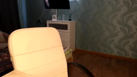 Molli  Ready for any play with you. Hottest show in pvt  Help a student earn big tokens  online show from 24, 3, 2026