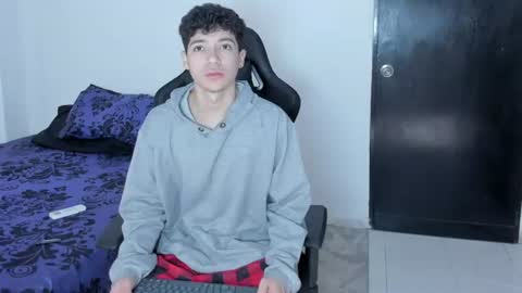 Snapshot of foniland_ chatting on 29, 6, 2026 Foni online show from 29, 6, 2026