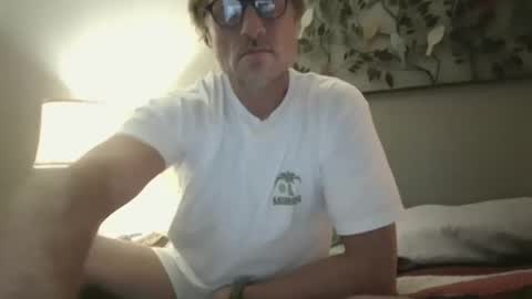 Snapshot of foodforcatfists chatting on 20, 11, 2025 foodforcatfists online show from 20, 11, 2025