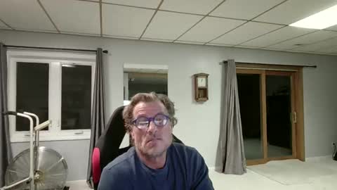 Snapshot of foodforcatfists chatting on 21, 11, 2025 foodforcatfists online show from 21, 11, 2025