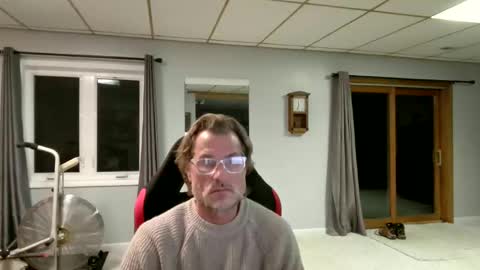 foodforcatfists online show from 4, 2, 2026