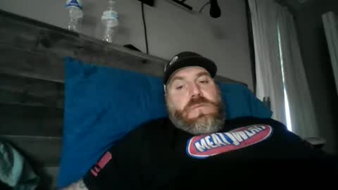 Snapshot of footballtroyg chatting on 1, 5, 2026 footballtroyg online show from 1, 5, 2026