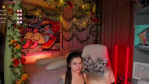Snapshot of forest_lina chatting on 4, 12, 2024 online show from 4, 12, 2024