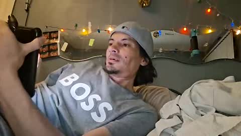 foreveryung723 online show from 28, 10, 2025