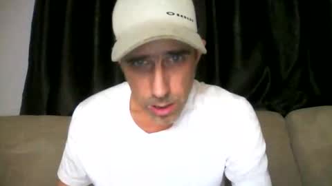 fouraide42 online show from 15, 3, 2026