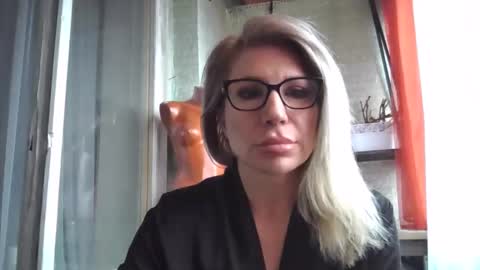 Snapshot of fox_red_lady7 chatting on 2, 4, 2026 fox_red_lady7 online show from 2, 4, 2026