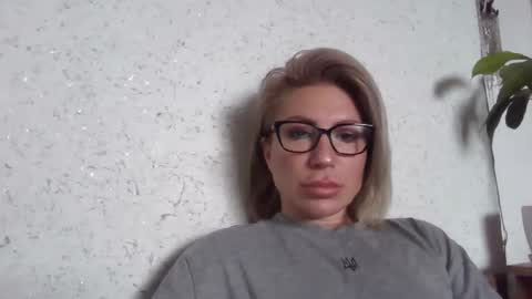 Snapshot of fox_red_lady7 chatting on 16, 4, 2026 fox_red_lady7 online show from 16, 4, 2026