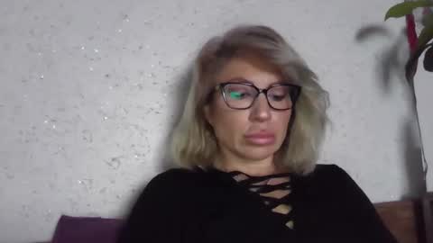 Snapshot of fox_red_lady7 chatting on 17, 4, 2026 fox_red_lady7 online show from 17, 4, 2026