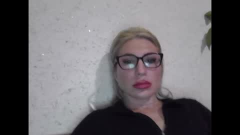 Snapshot of fox_red_lady7 chatting on 19, 4, 2026 fox_red_lady7 online show from 19, 4, 2026