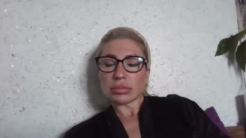 Snapshot of fox_red_lady7 chatting on 15, 5, 2026 fox_red_lady7 online show from 15, 5, 2026