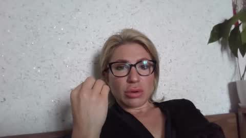 Snapshot of fox_red_lady7 chatting on 16, 5, 2026 fox_red_lady7 online show from 16, 5, 2026